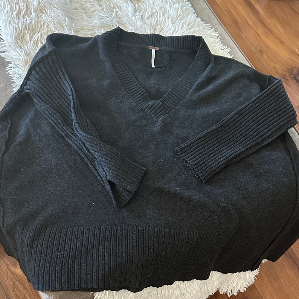 Free people oversized vneck sweater